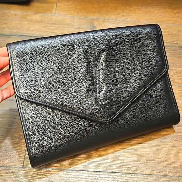 Yves Saint Laurent Handbags - YSL Vintage Black Leather Clutch